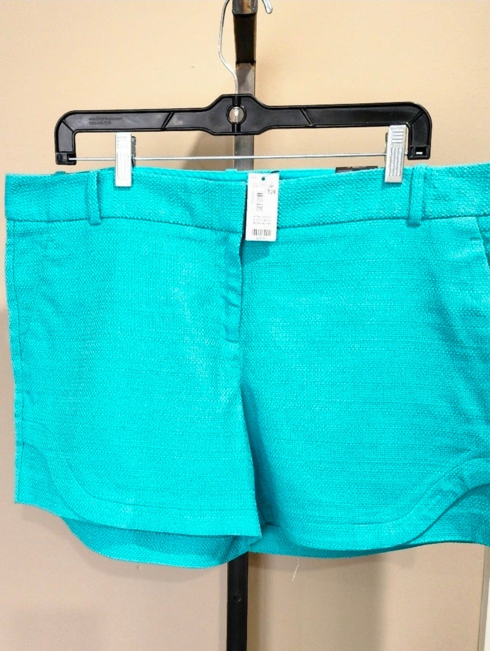 NWT The Limited Collection 5" Easy Shorts Size 12